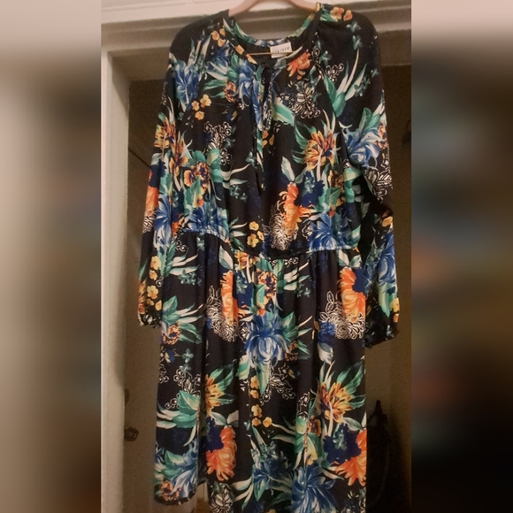 Ava & Viv Dresses & Skirts - Ava & Viv Colorful Layered Dress